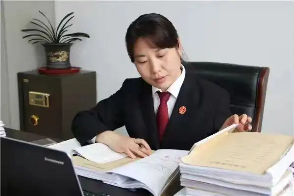 第二届齐鲁最美法官评选开始啦请您为济宁法官扈琳徐田梅马瑞平林娜投