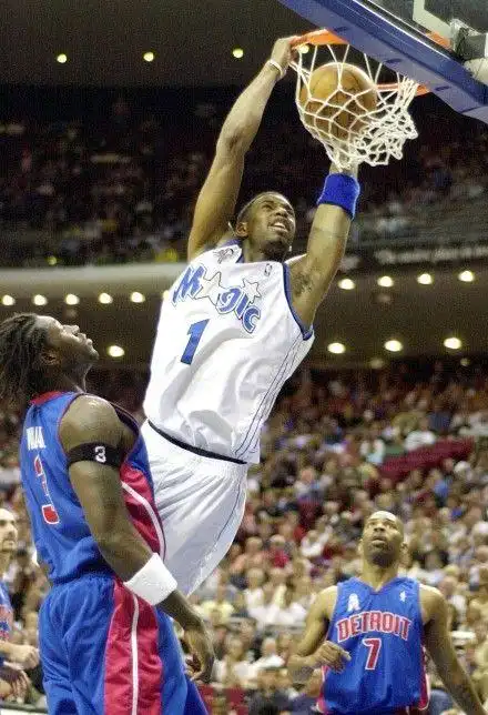 高清组图:#经典老图#麦迪早期劲爆扣篮瞬间