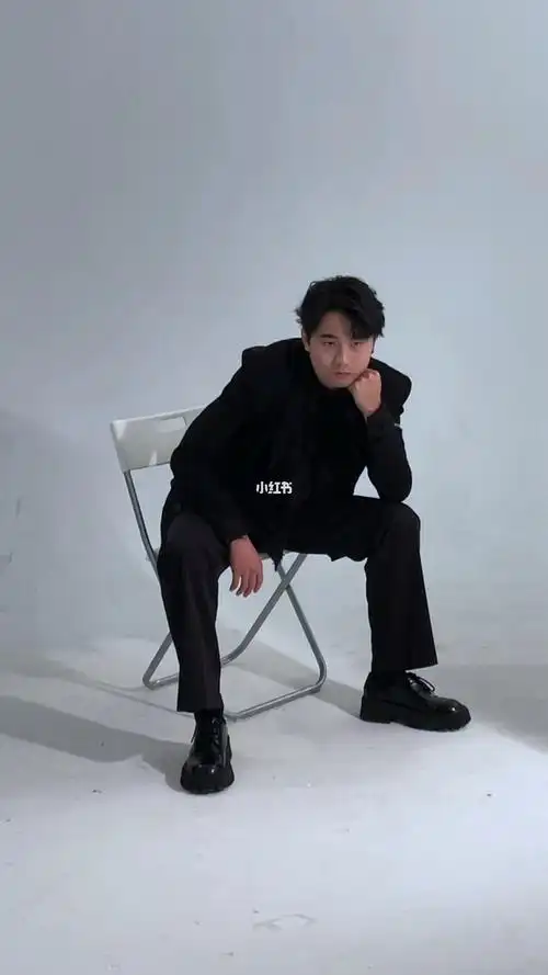 形象照拍摄花絮一名发型师拍摄形象照片