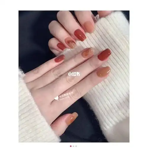 黄皮显白的秋冬美甲 拿着图给美甲师照着做