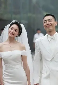 《向天真的女生投降》中与刘烨搭档,饰演清纯的姚兰而人气急升