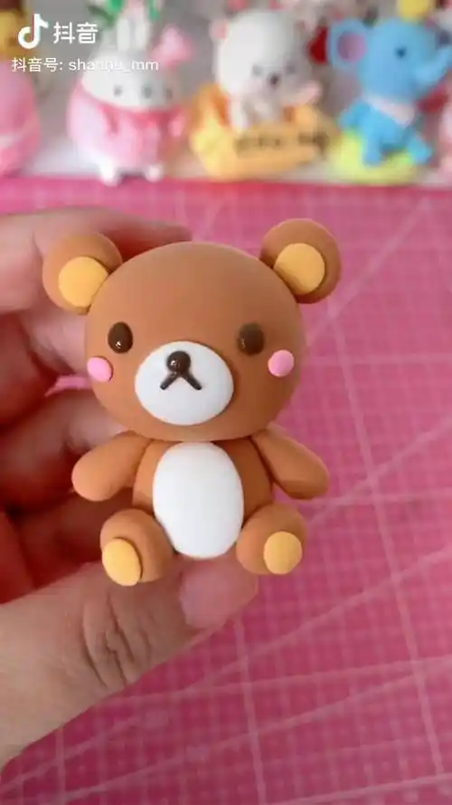 超轻粘土亲爱的小熊宝贝手工这只小熊的名字是啥
