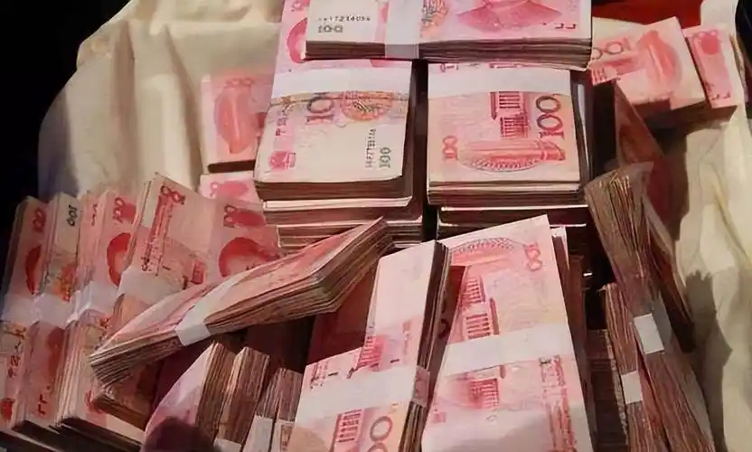 2011年,柬埔寨公主爱上中国穷小伙,父亲:三千万,离开我女儿_项链_我国