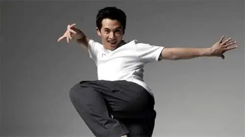 41岁黄豆豆全家照:春晚出名,老婆为了他退到幕后,如今家庭幸