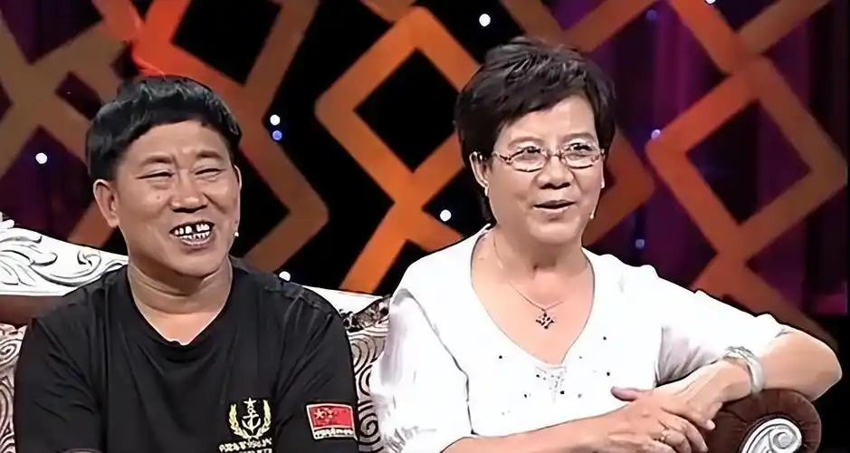 回顾杜旭东娶旺夫的刘玉凤40年宠妻如宝支持怀孕的女儿离婚