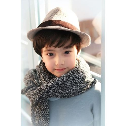 外国混血宝宝海报萌娃帅气可爱男孩画报婴儿卧室墙贴孕备胎教a30