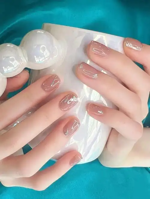 美甲从未翻车温柔气质显白美甲