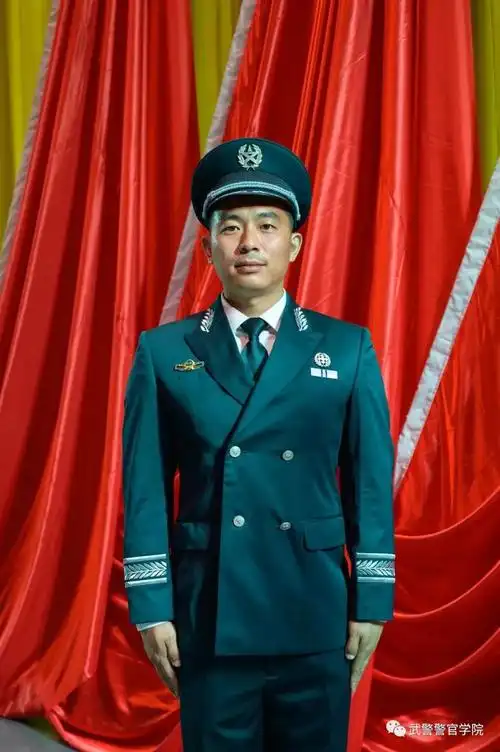 武警警官学院隆重举行文职人员宣誓仪式