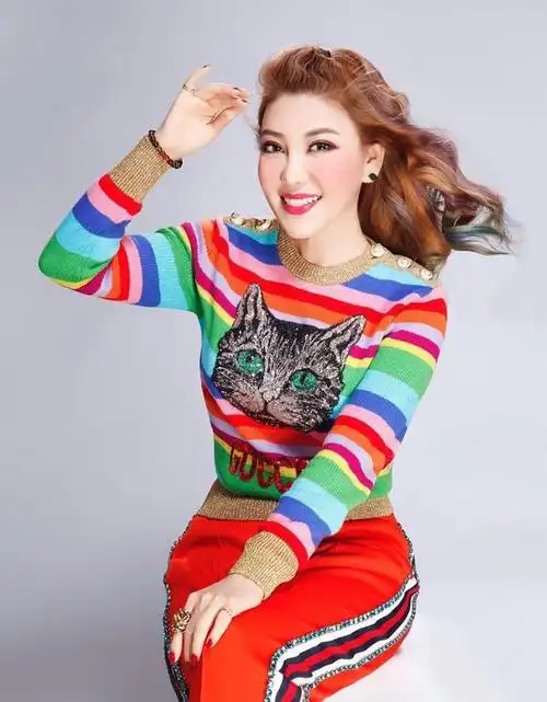 歌手春天个人简历歌手春天泳装照