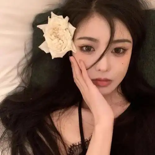 头像女生总之岁月漫长然而等待值得