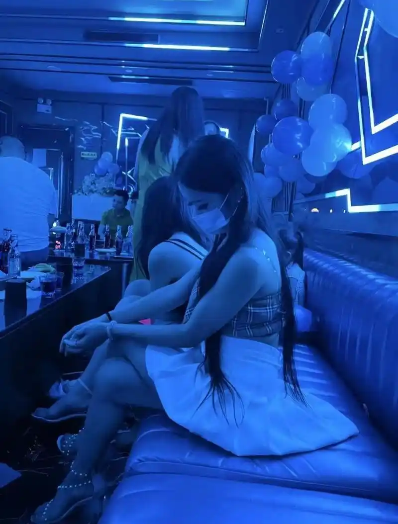 在ktv上班的女孩真的是坏女孩嘛