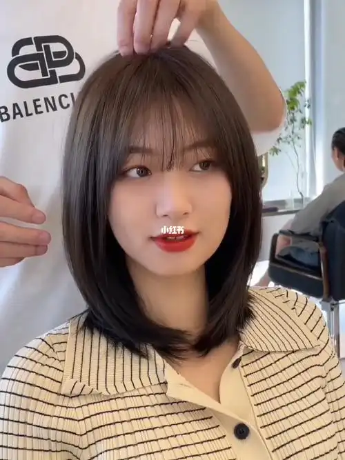 适合圆脸大脸方脸的锁骨发上班族学生党必备