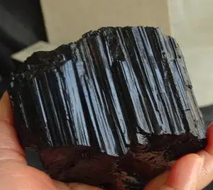 黑碧玺原石大图片