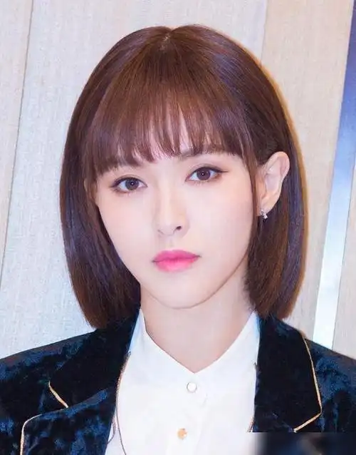 女人过了35岁,别剪这3种发型,尤其是第一种,显老还掉档次|齐刘海|脸型