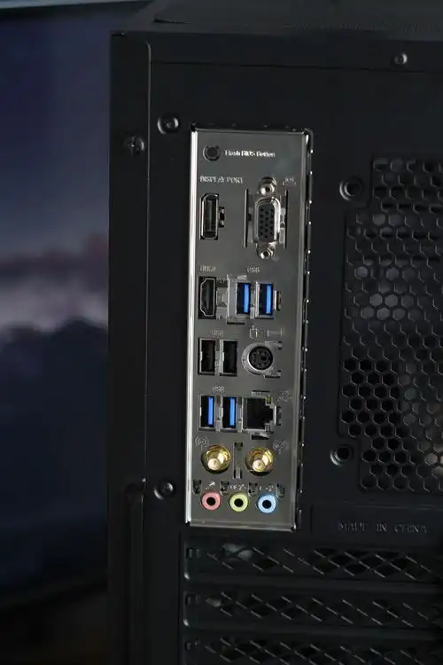 三个步骤,就可以安装一台电脑,微星宙斯盾z5开箱