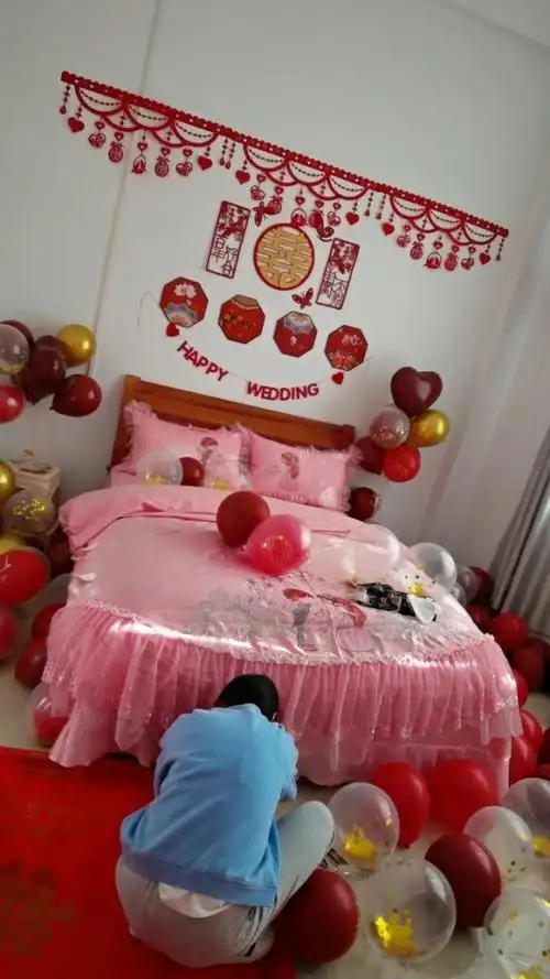 侄女的闺房布置好了,坐等新郎上门迎亲!