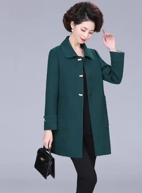 大码妈妈春装高贵风衣外套2021新款中老年女装春秋奶奶上衣50岁60时す