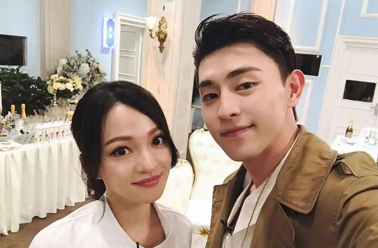 邓伦追星成功,前有张韶涵,后有周杰伦,追星界中的王者