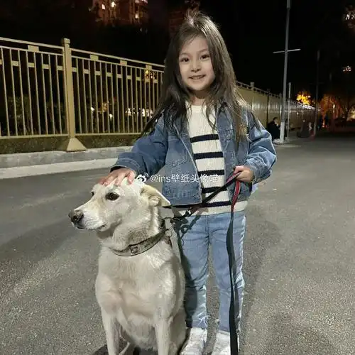 玫瑰的故事 方太初头像    #可爱萌娃头像##女生头像##小孩头像