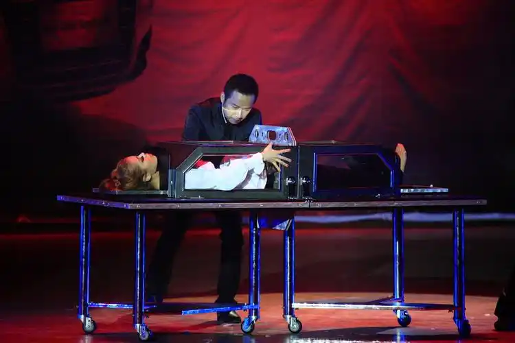 舞台摄影:丁建中魔术表演