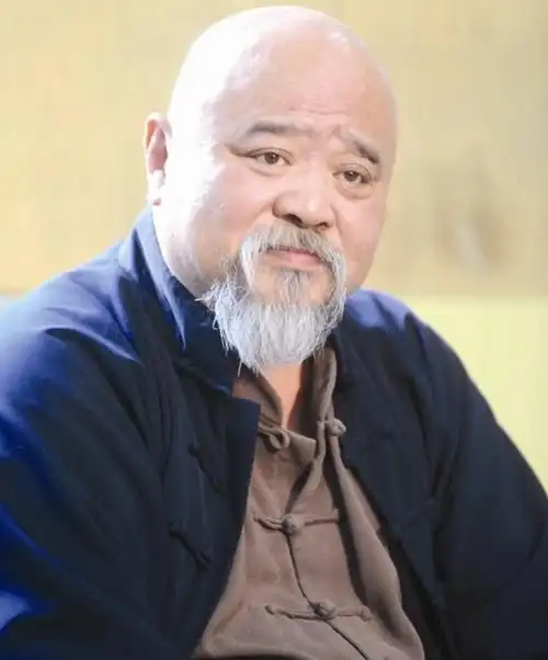 回顾她出身好从运动员到化妆师嫁演员为妻她后悔吗