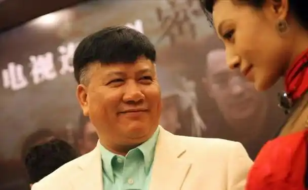 看66岁万梓良现在的处境周润发说的话终于有人信了