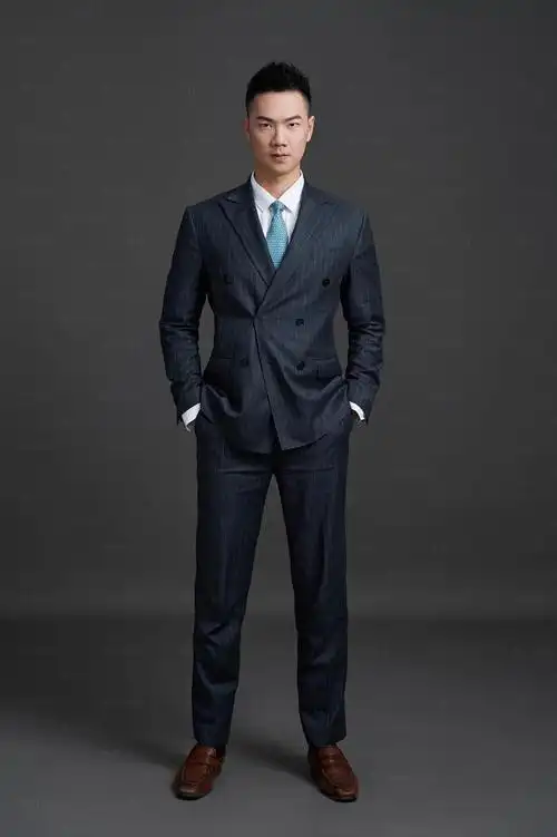 求职季令人心动的职场形象照