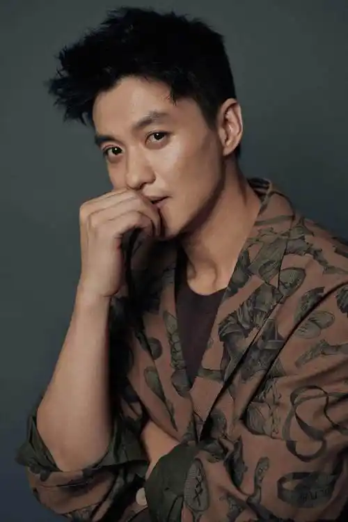 周一围褐色印花西装##时尚大师