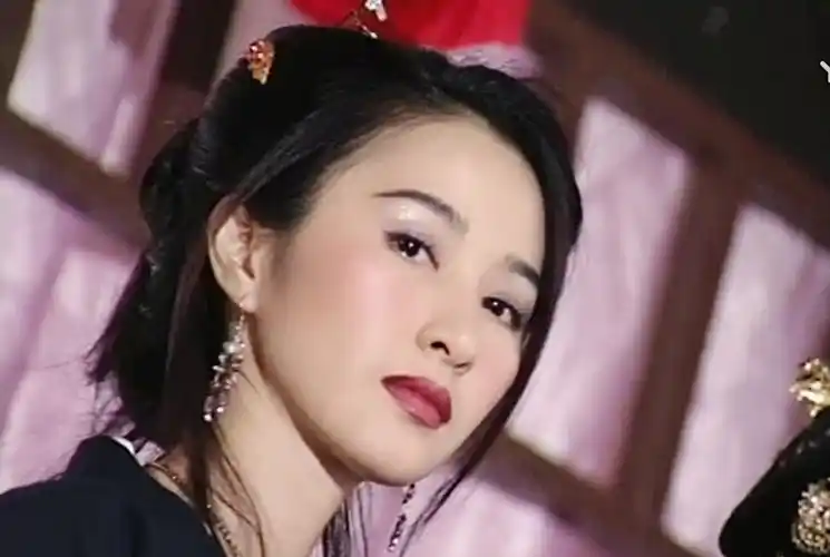 大胆开麦,关咏荷古装比时装好看多了