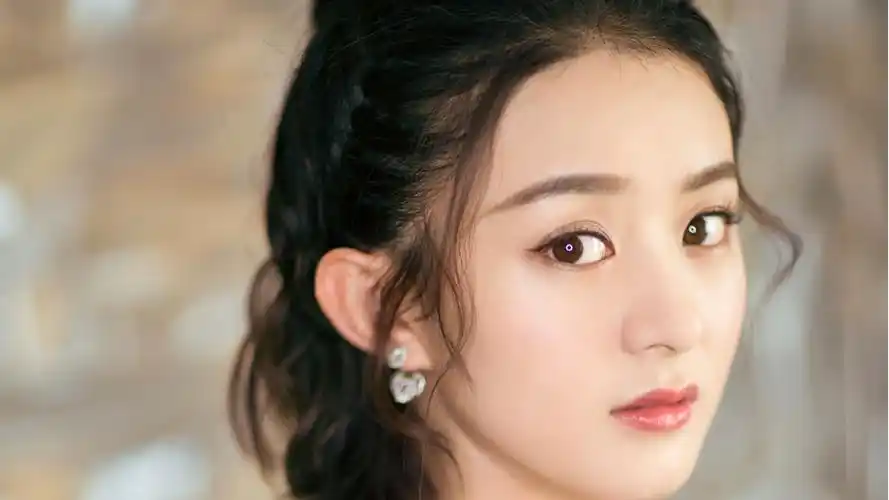 电脑壁纸 明星壁纸 大陆明星 赵丽颖时尚街拍写真