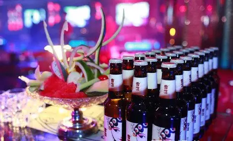 野熊酒吧聚会卡座畅玩套餐!可叠加使用,节假日通用,提前2小时预约!