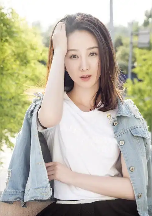 高斯(中国内地女演员)_尚可名片