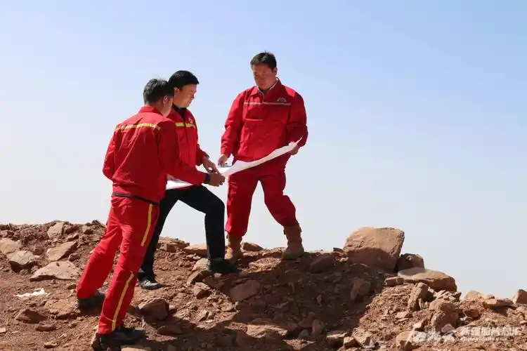 10月26日,自治区煤田地质局一五六煤田地质勘探队(以下简称"一五六队"