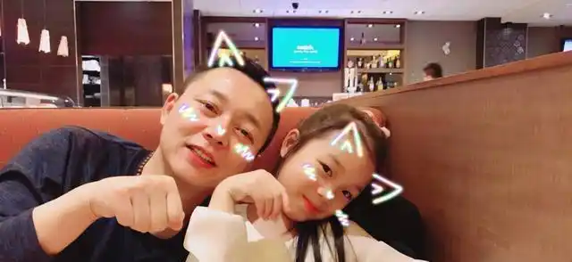 戏里戏外同为父子,刘奕君大器晚成,儿子却一炮而红_腾讯新闻