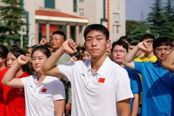 初登赛场即夺冠,田径运动员——刘俊茜_成绩_江苏省_跳远