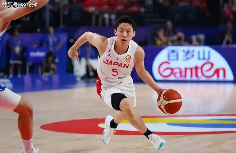 78米徐杰入选男篮,挑战1.