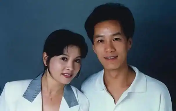 梁丹妮和冯远征一开始是有要孩子的打算的.