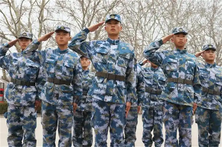 新训结业海军定向培养士官来交卷