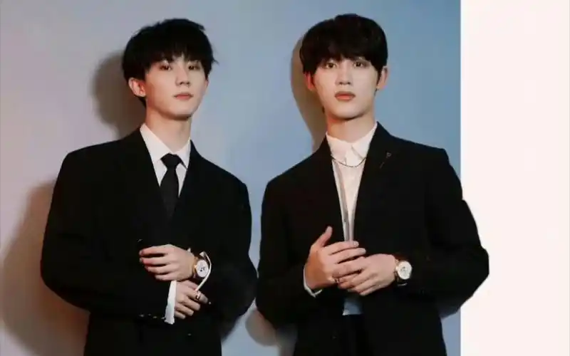 【马嘉祺×丁程鑫】总是下意识望向看你