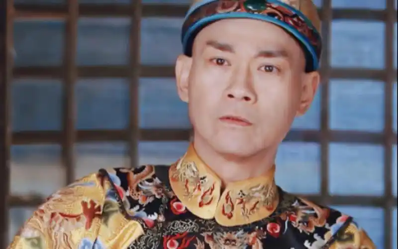 乾隆还是郑少秋版本的好看,这风度气派太帅了!|书剑恩仇录