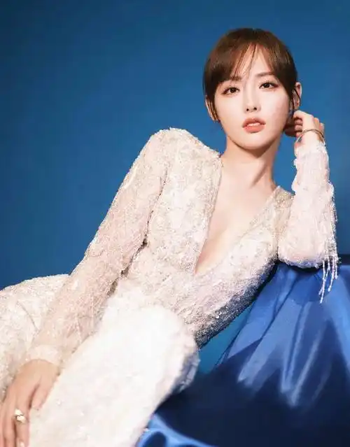 张嘉倪高清图片 第2164期