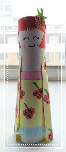 纸筒变废为宝手工制作可爱小美人模特大赛!