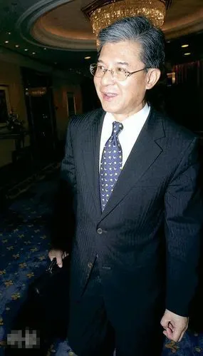 罗康瑞00年与太太分居 "上海姑爷"拥百亿身家