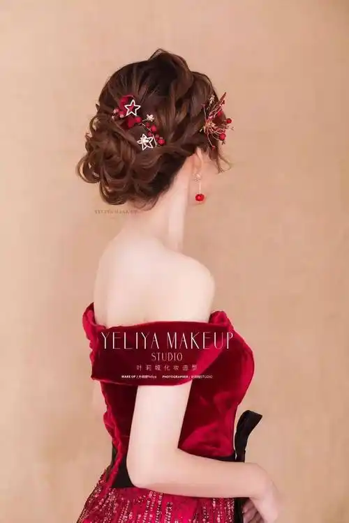 最有气质独特的礼服敬酒造型 中式复古!