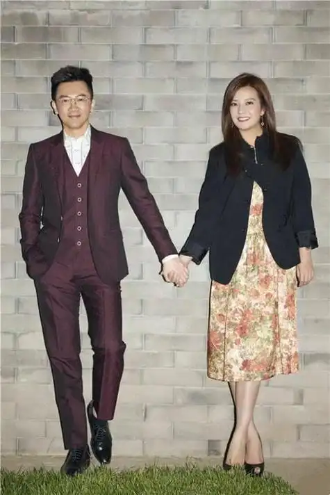 苏有朋承认暗恋赵薇(赵薇对苏有朋的感情)-天晟网