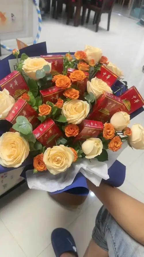 生活要有仪式感,老公七夕快乐,香烟花束有个很好的花语:"我愿 - 抖音