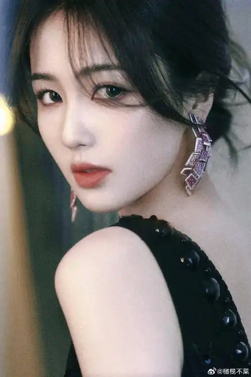 白鹿 公主白梦妍