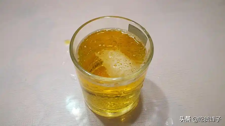 怎么用打火机开啤酒(没起子打不开啤酒瓶吗?