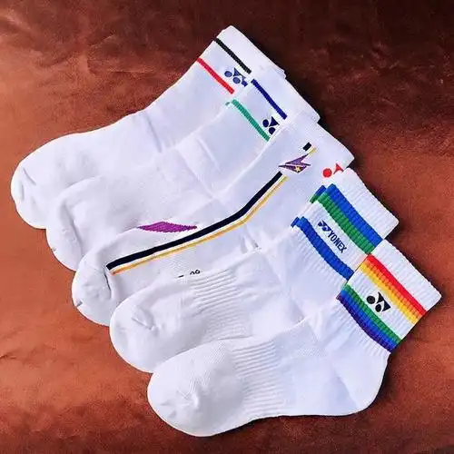 分享这些百搭好看的羽毛球袜