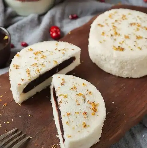 松花糕,在家做特别简单,香甜软糯!只要把粉料拌好蒸一刻钟就行